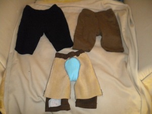 The top pants show the outside, the bottom pair shows the fleece inside.